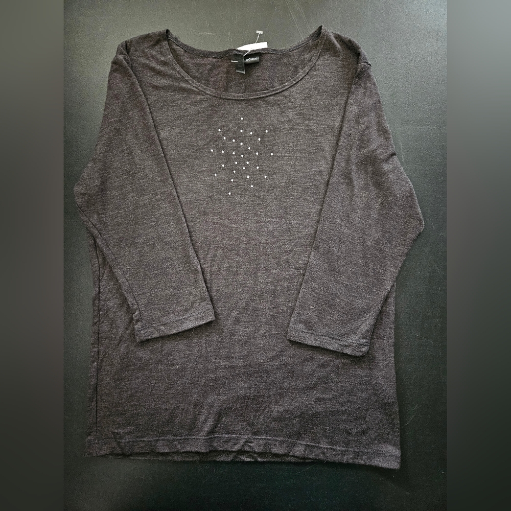 NWT - IVORY Dark Grey Stretch Top - Size 2X